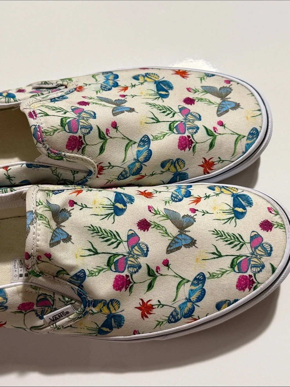 Vans Men's Size 12 Classic Slip On Butterfly Floral Sneaker Shoes Almost new